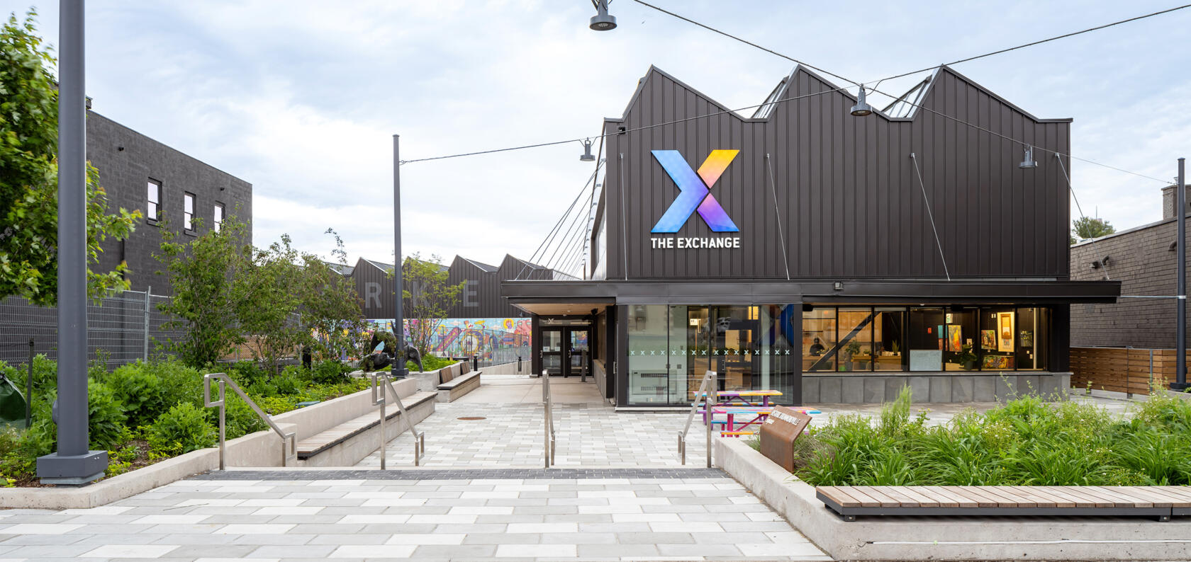 Niagara Falls Exchange. Photo by Scott Norsworthy